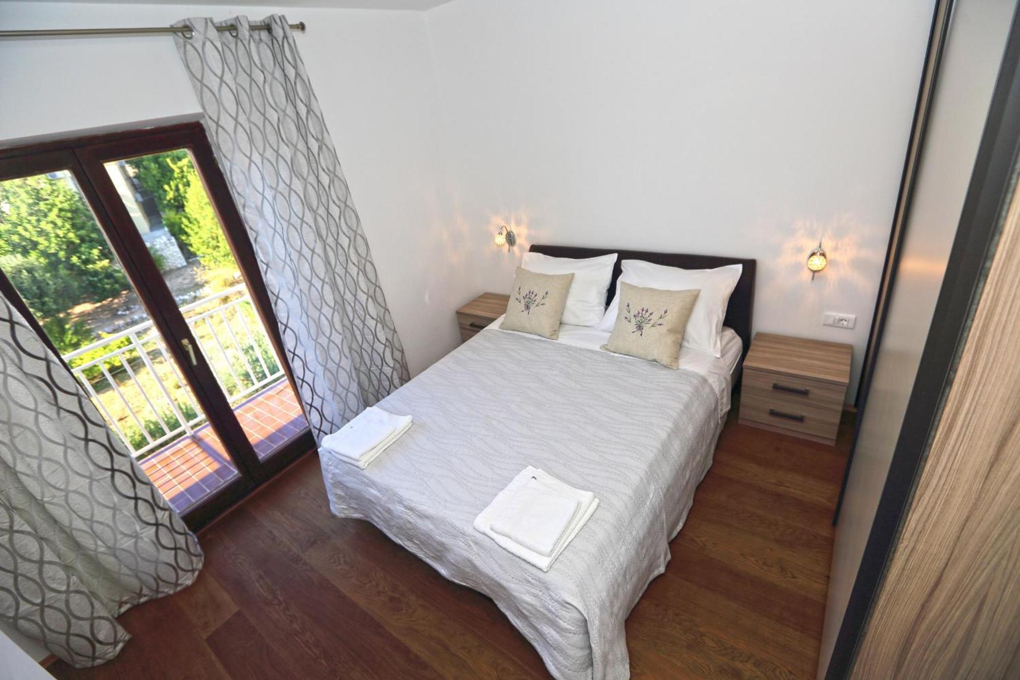 Apartments Grgo Хвар Екстер'єр фото