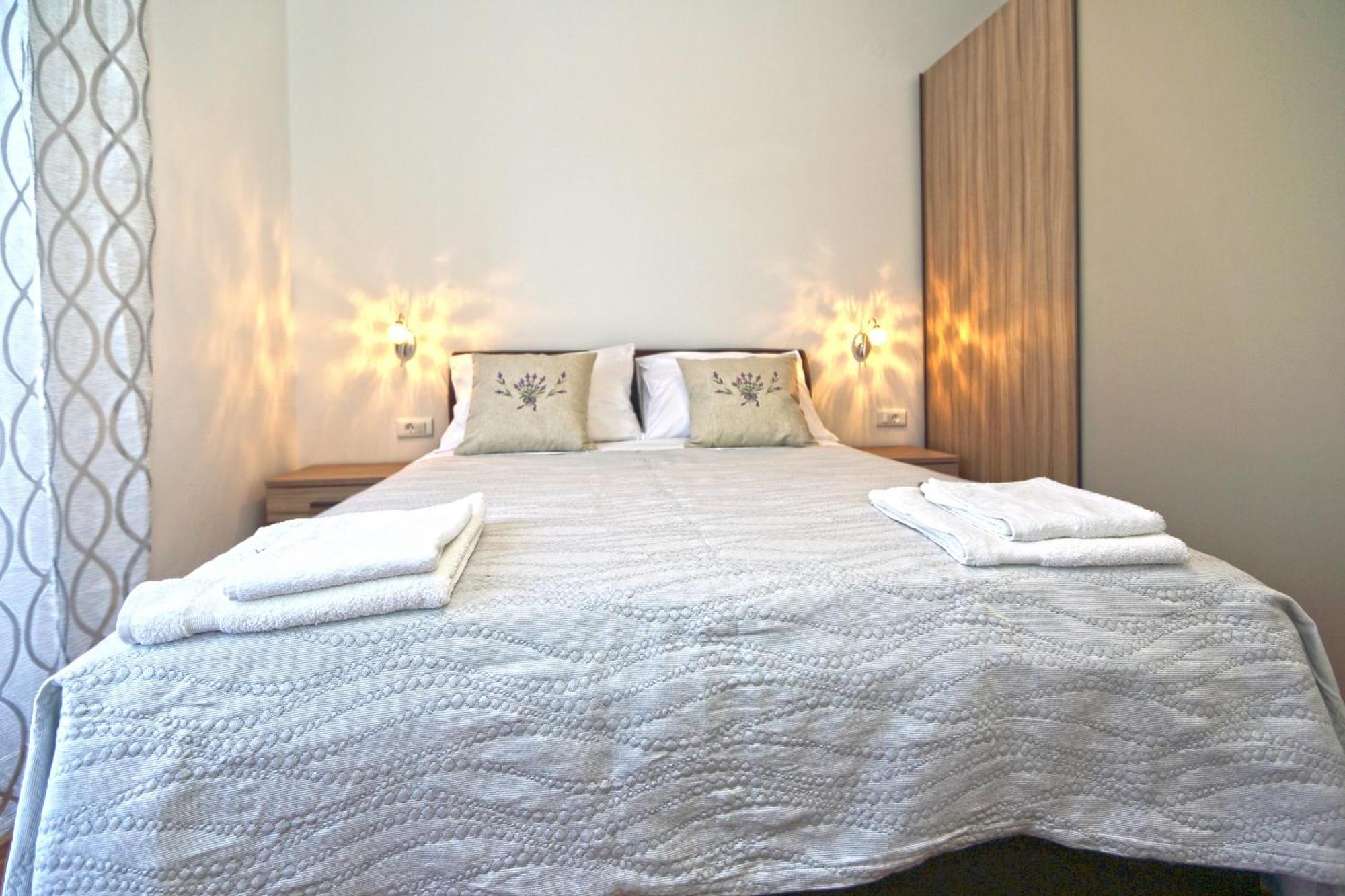 Apartments Grgo Хвар Екстер'єр фото