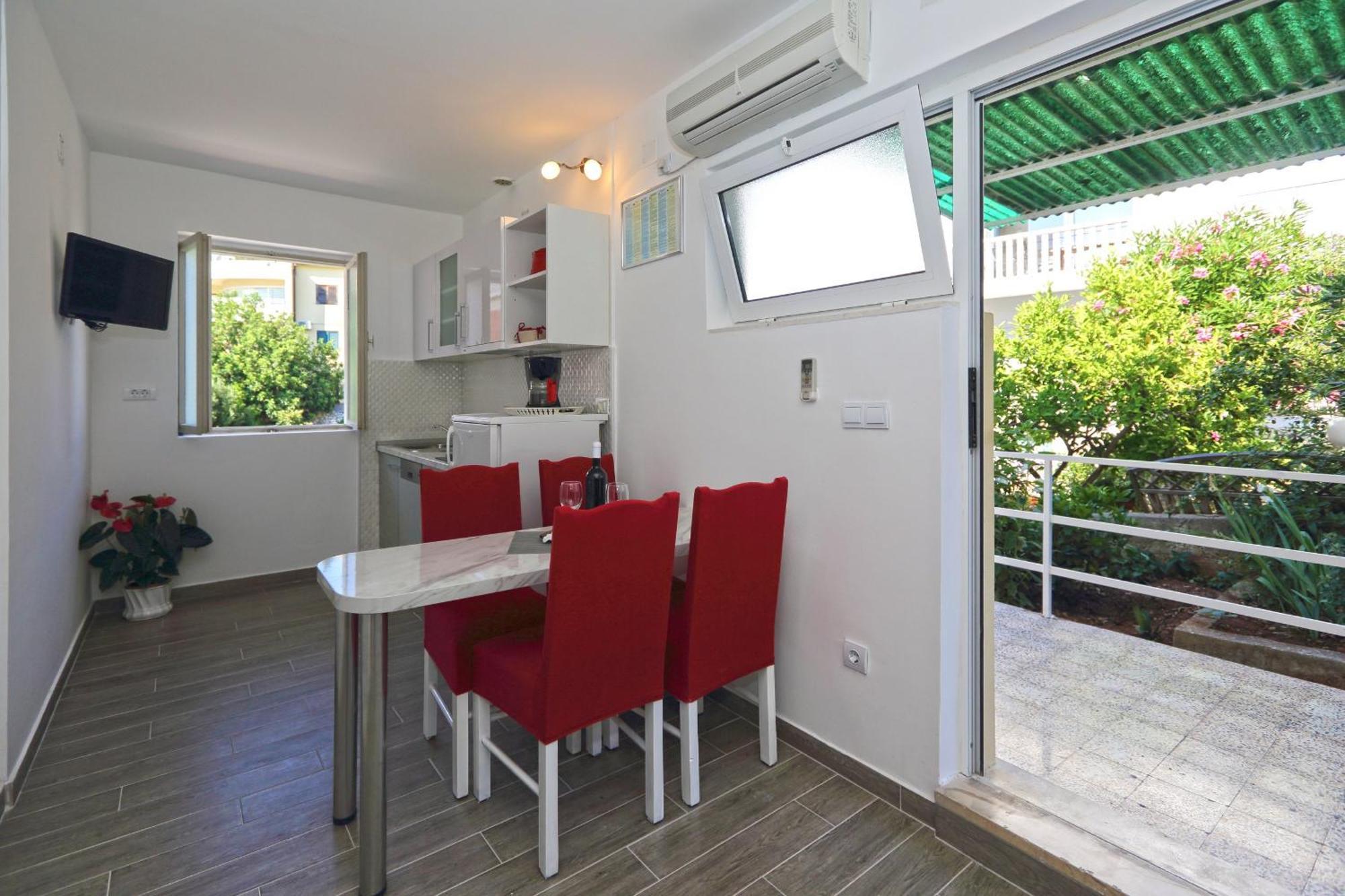 Apartments Grgo Хвар Екстер'єр фото