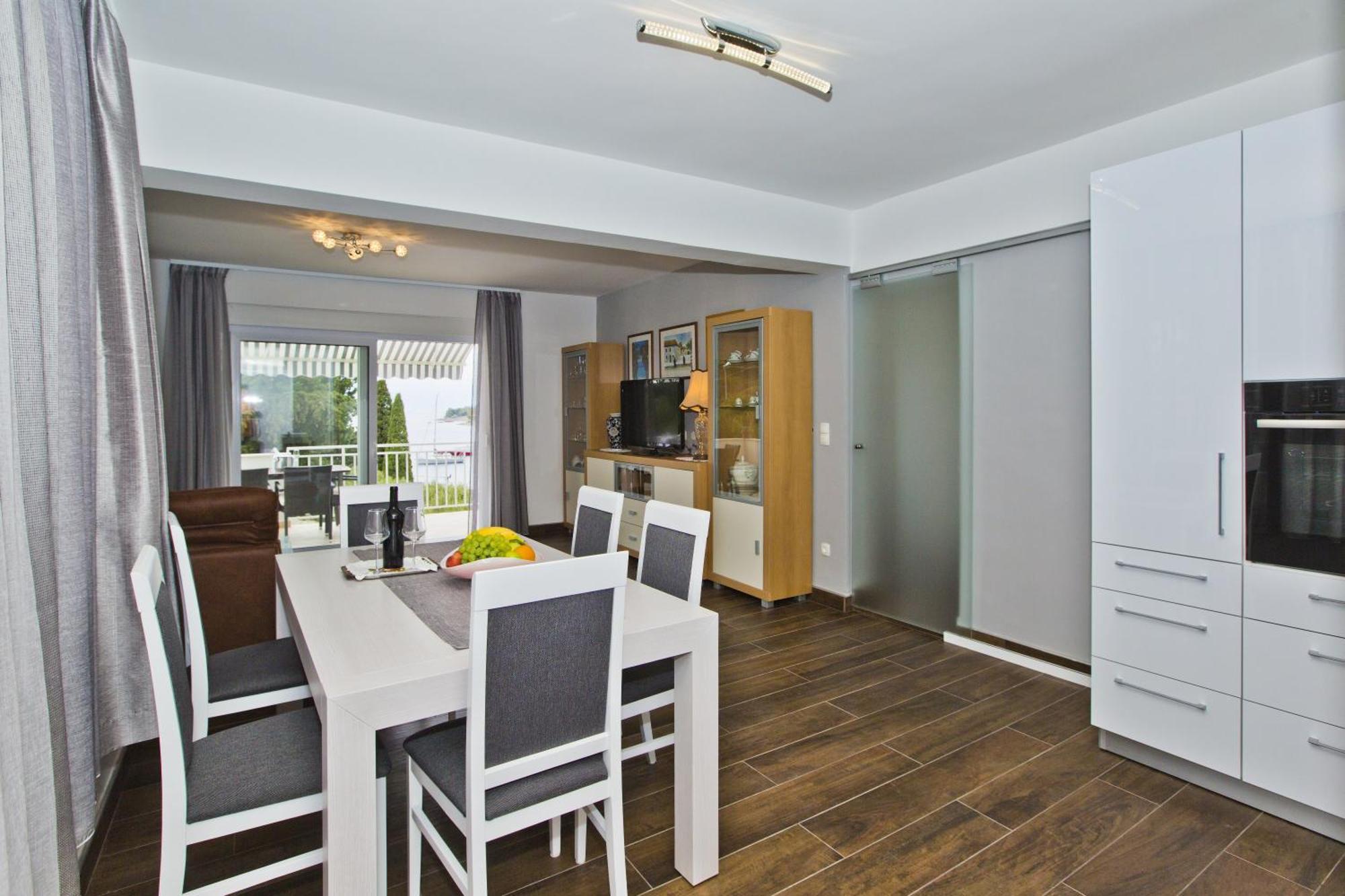 Apartments Grgo Хвар Екстер'єр фото